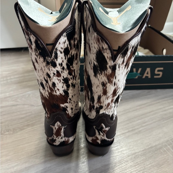 Tecovas cowboy boots - The Sadie in Hide on Hair - Picture 5 of 7